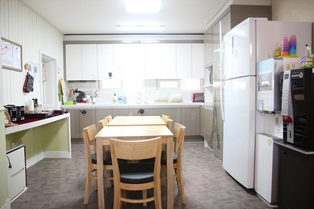 Guesthouse 710 In Haeundae بوسان المظهر الخارجي الصورة